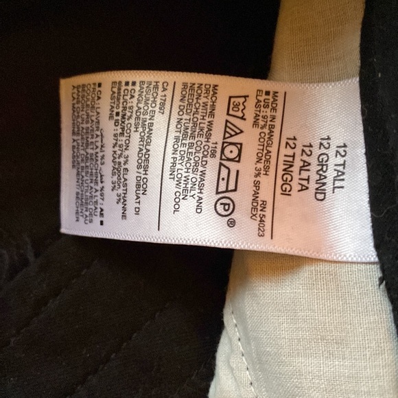 Old Navy womens khakis size 12 -2 pair - Picture 8 of 10